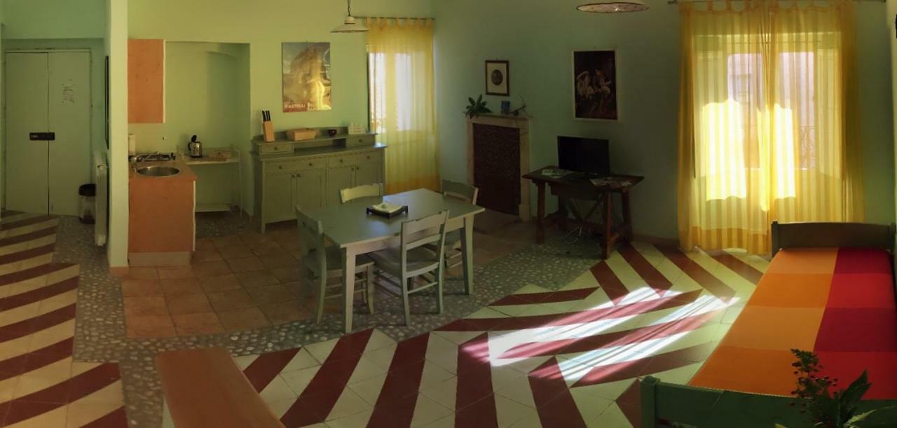 Ferienwohnung La Via Di Fuga Pietrapertosa Exterior foto